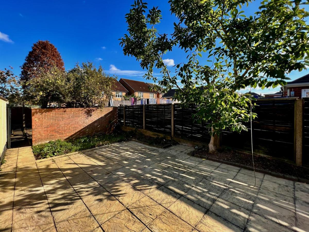 Curzon House One - Great For Contractors Or Family Holidays Cleethorpes Kültér fotó
